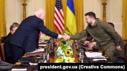 Президент Украины Владимир Зеленский и президент США Джо Байден (слева). Белый дом. Вашингтон, 21 сентября 2023 года 