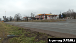 Николаевская область, Вознесенск. Заправка на въезде в город, место дислокации российских военных 1-2 марта 2022 года