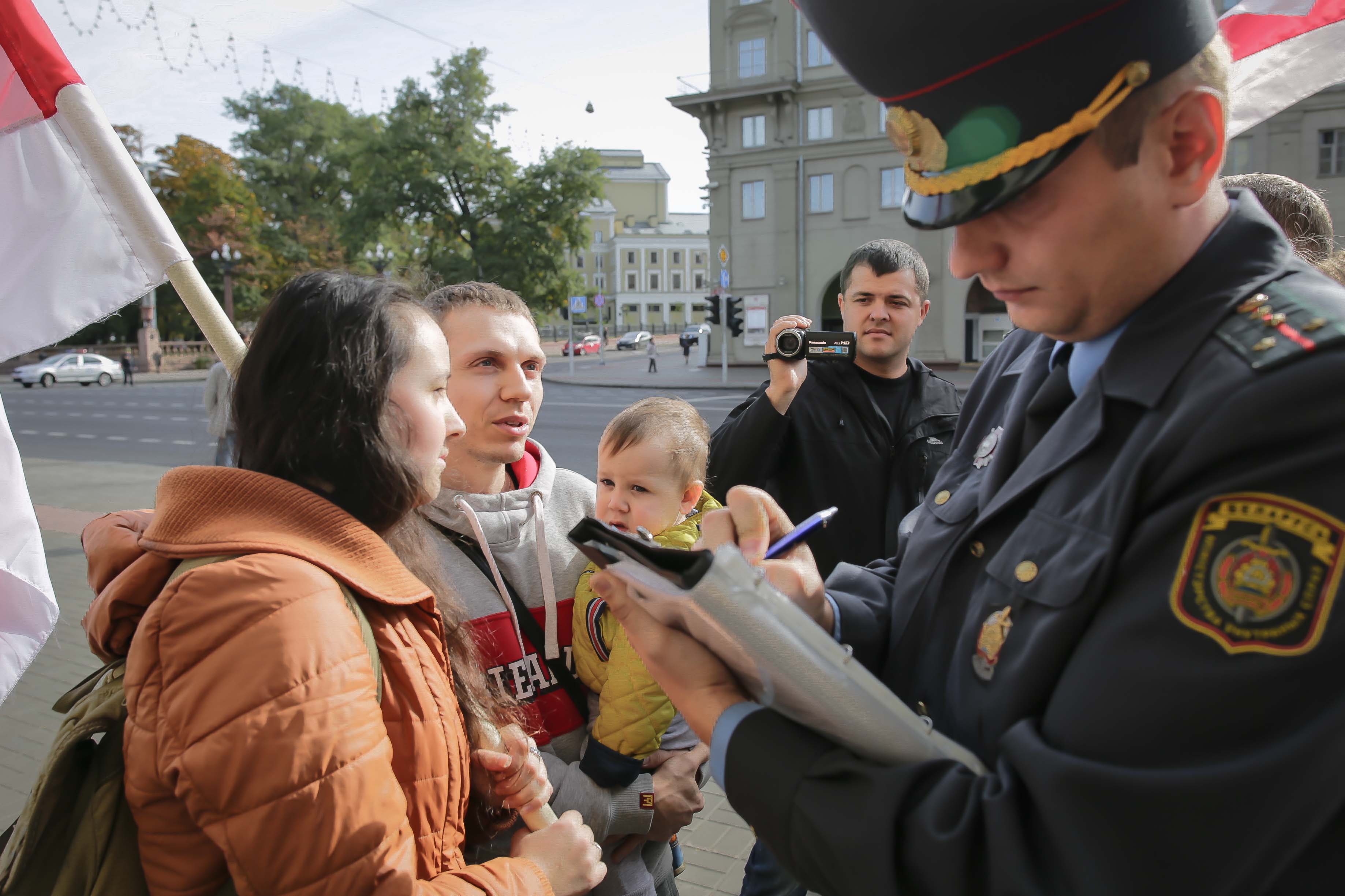 Хто сабраў найбольшую колькасьць подпісаў для рэгістрацыі кандыдатам у прэзыдэнты?